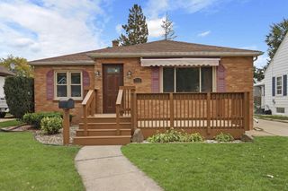 7713 29th AVENUE, Kenosha, WI 53143