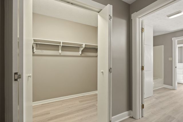 415 Allen Ferry Rd, Smithville, TN 37166