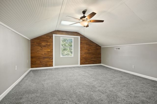 415 Allen Ferry Rd, Smithville, TN 37166