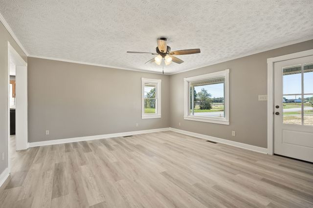 415 Allen Ferry Rd, Smithville, TN 37166