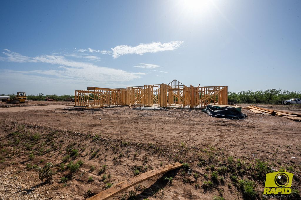 3715 Wildebeest Way, San Angelo, TX 76901