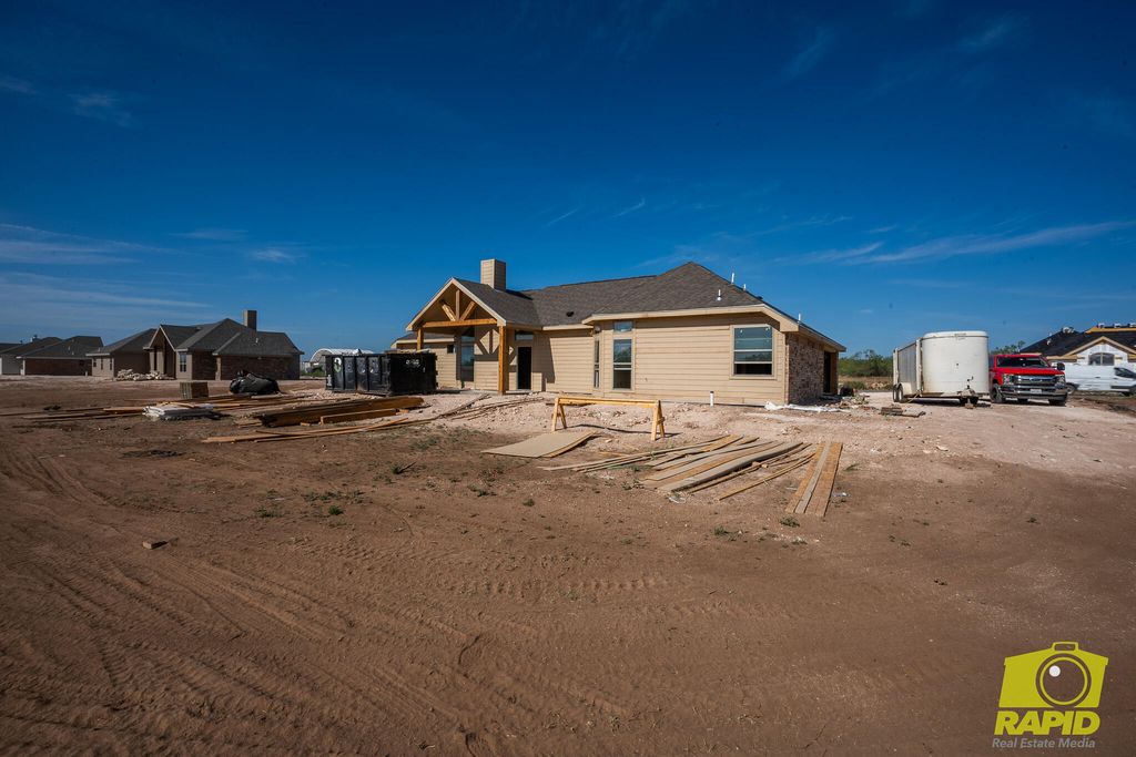 Image 11 of property listing at 3715 Wildebeest Way, San Angelo, TX 76901