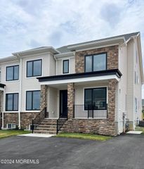 2 Payne Avenue, Lakewood, NJ 08701
