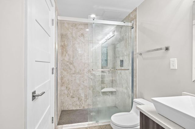 367 Auden Avenue, 206, Columbus, OH 43215