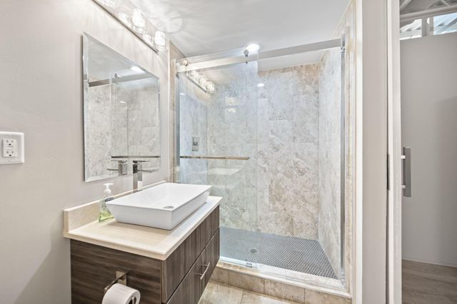 367 Auden Avenue, 206, Columbus, OH 43215