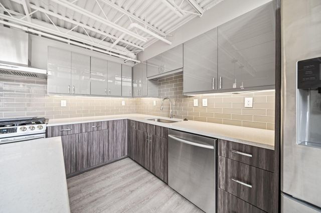 367 Auden Avenue, 206, Columbus, OH 43215