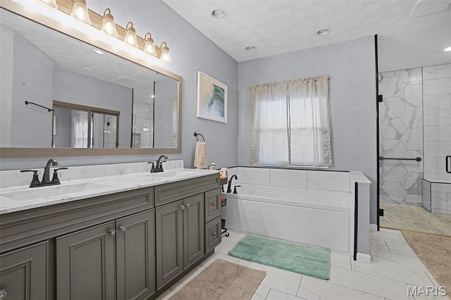 6125 Moro Road, Moro, IL 62067