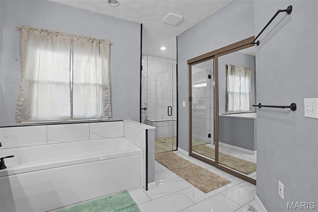 6125 Moro Road, Moro, IL 62067