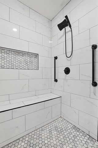 6125 Moro Road, Moro, IL 62067