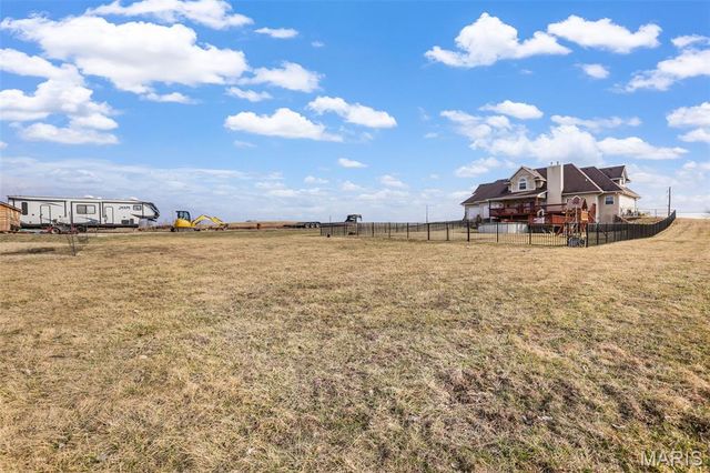 6125 Moro Road, Moro, IL 62067