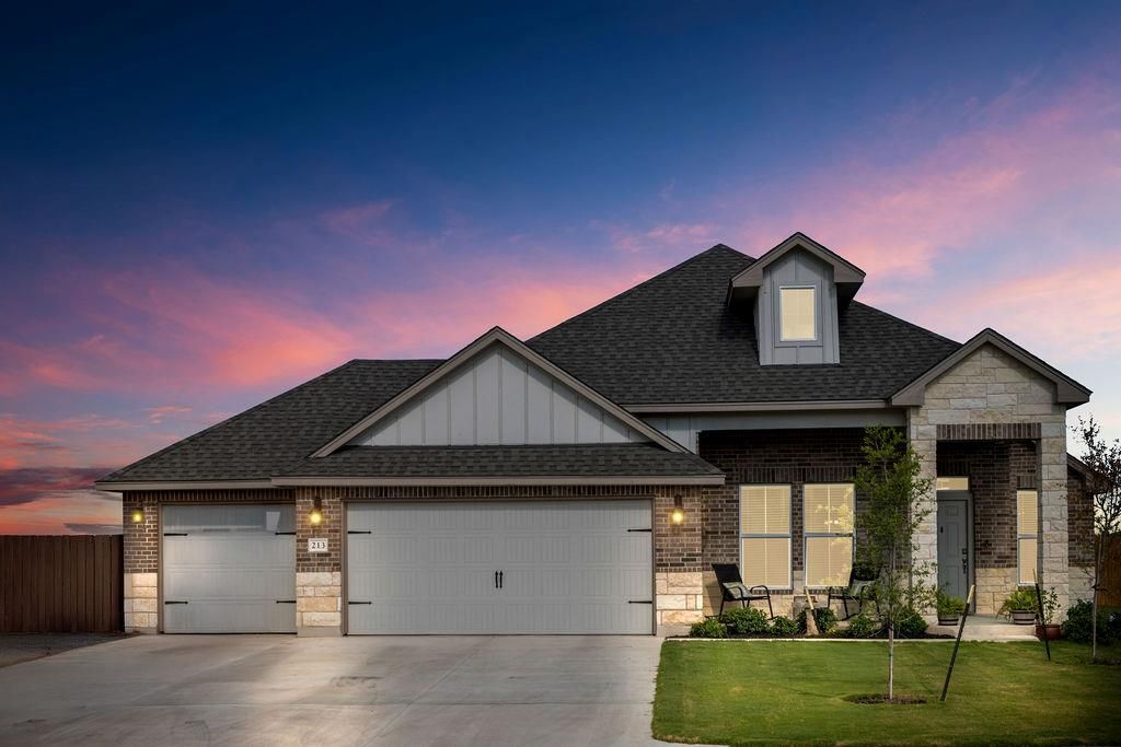 213 Gauge RD, Thorndale, TX 76577
