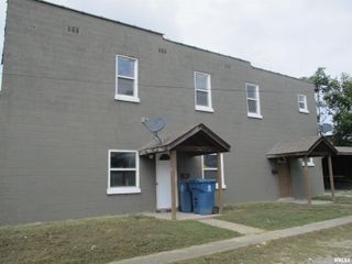 101 E WEBSTER Street, Benton, IL 62812