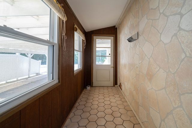 12 Melrose Ave, Dartmouth, MA 02747