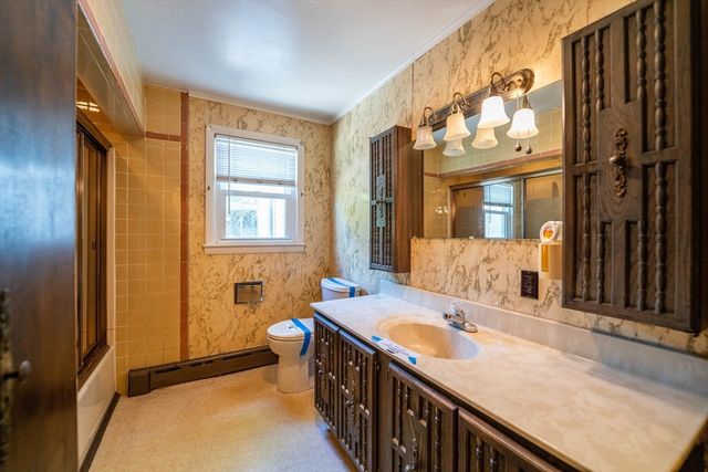 12 Melrose Ave, Dartmouth, MA 02747