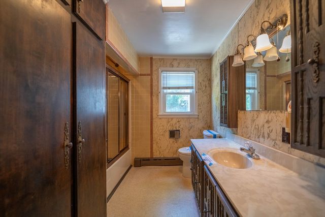 12 Melrose Ave, Dartmouth, MA 02747