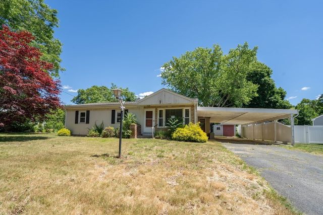 12 Melrose Ave, Dartmouth, MA 02747