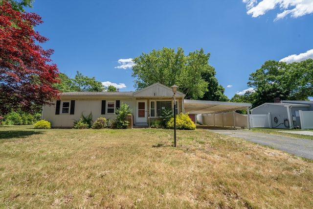 12 Melrose Ave, Dartmouth, MA 02747