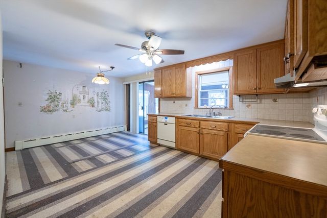 12 Melrose Ave, Dartmouth, MA 02747