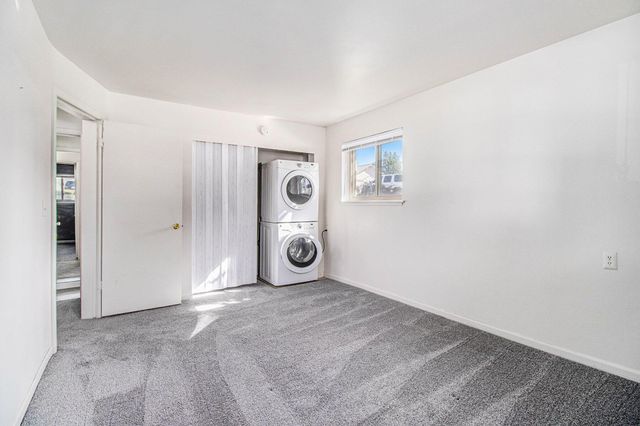 742 W Kilgore Road 108, Kalamazoo, MI 49008