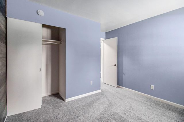 742 W Kilgore Road 108, Kalamazoo, MI 49008