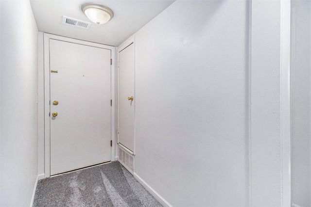 742 W Kilgore Road 108, Kalamazoo, MI 49008