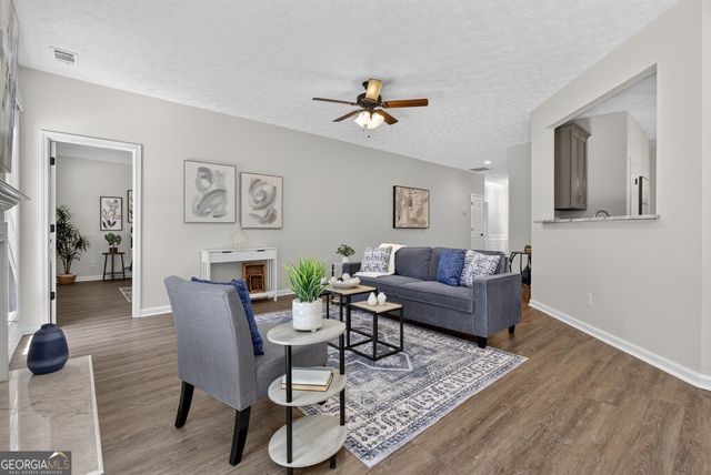 2021 Crestview Way, Woodstock, GA 30188