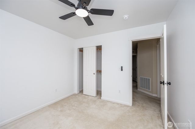 3909 Rossberg Street SE, Lacey, WA 98503