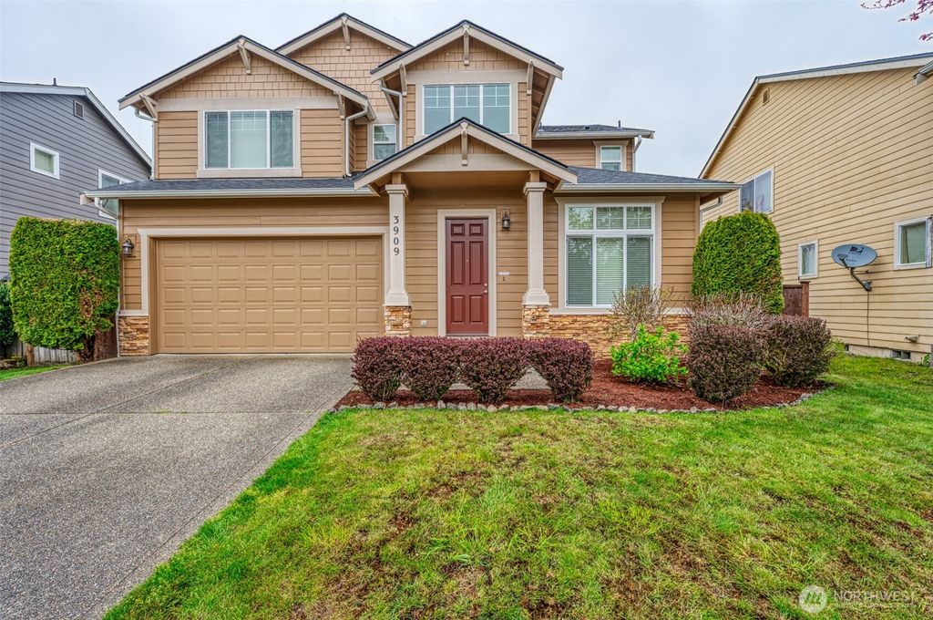 3909 Rossberg Street SE, Lacey, WA 98503