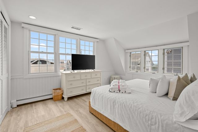 5 Zylpha Road, Harwich Port, MA 02646