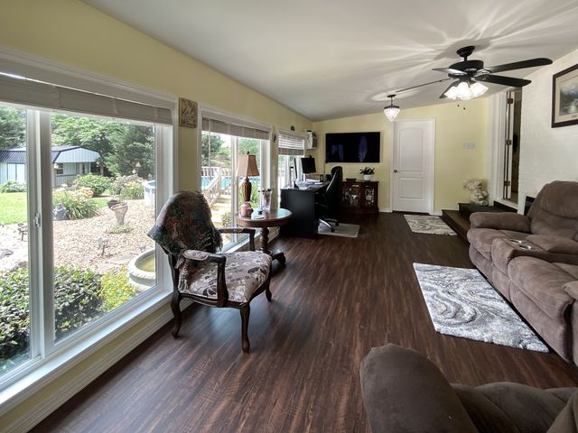 44 Houghton Dr, Winchester, TN 37398