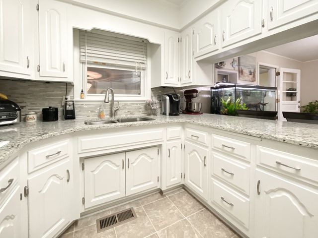 44 Houghton Dr, Winchester, TN 37398