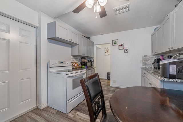 516 Nathan Hale Road, West Palm Beach, FL 33405