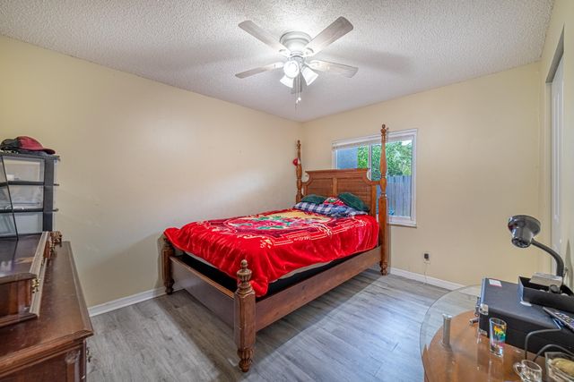 516 Nathan Hale Road, West Palm Beach, FL 33405