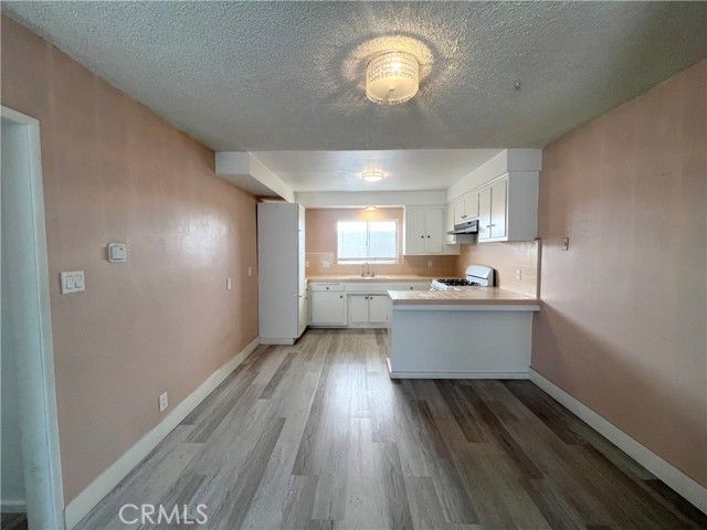 12706 Kornblum Avenue C, Hawthorne, CA 90250