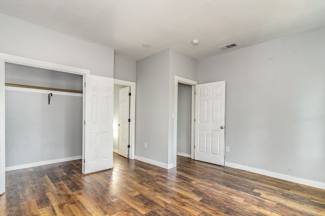 2314 Frank Henderson Jr Drive, Dallas, TX 75216
