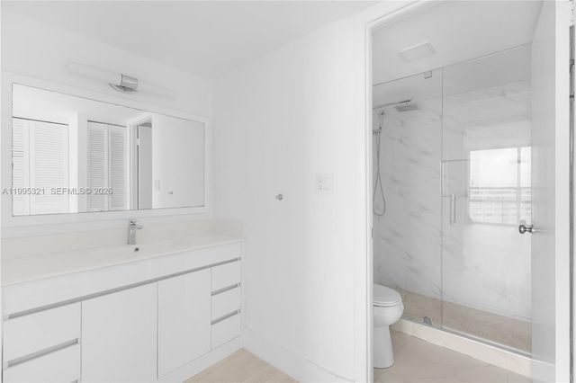 1450 Brickell Bay Dr 1814, Miami, FL 33131