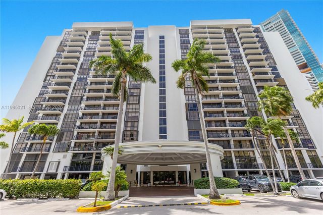 1450 Brickell Bay Dr 1814, Miami, FL 33131