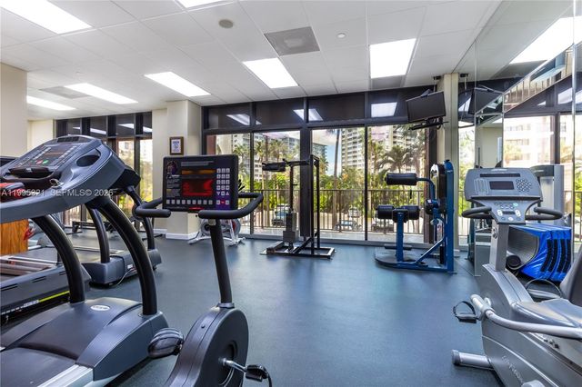 1450 Brickell Bay Dr 1814, Miami, FL 33131