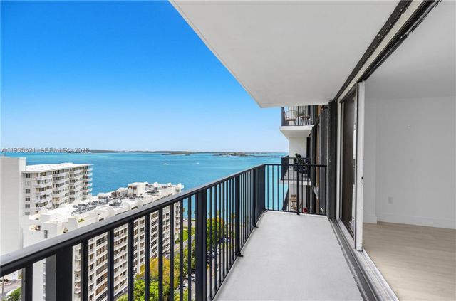 1450 Brickell Bay Dr 1814, Miami, FL 33131