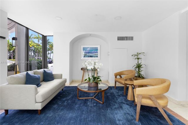 1450 Brickell Bay Dr 1814, Miami, FL 33131