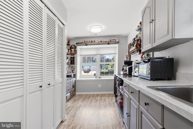 72 OAKCREST LN, Westampton, NJ 08060