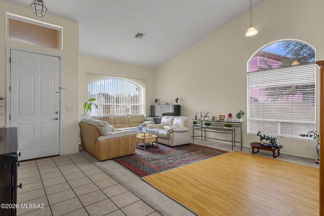 91 Highland Circle, Rio Rico, AZ 85648