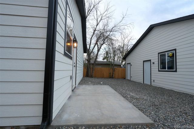 1450 Syracuse Street, Denver, CO 80220