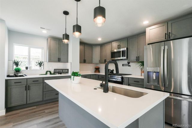 1450 Syracuse Street, Denver, CO 80220