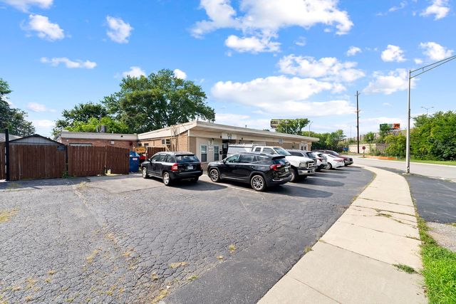 10341 Southwest Highway, Chicago Ridge, IL 60415