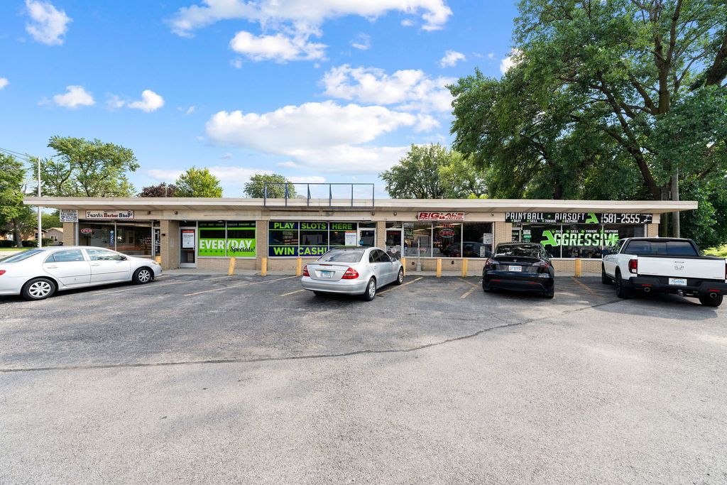 10341 Southwest Highway, Chicago Ridge, IL 60415