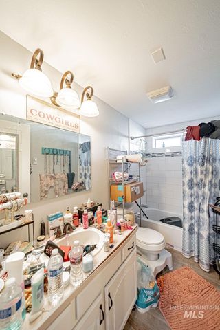 1620 Jade Dr, Pocatello, ID 83202