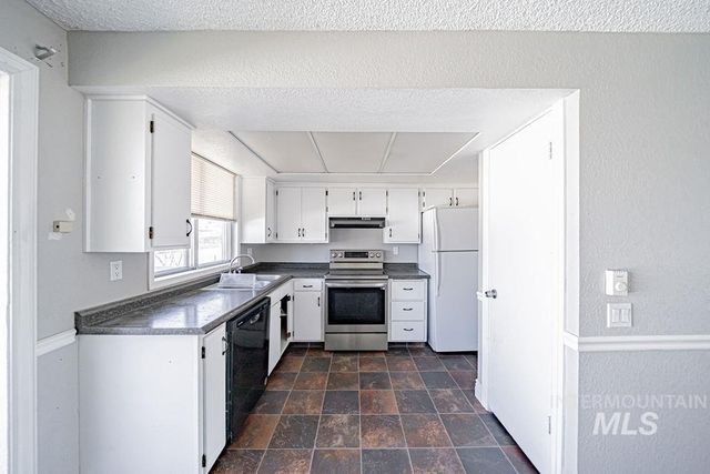 1620 Jade Dr, Pocatello, ID 83202