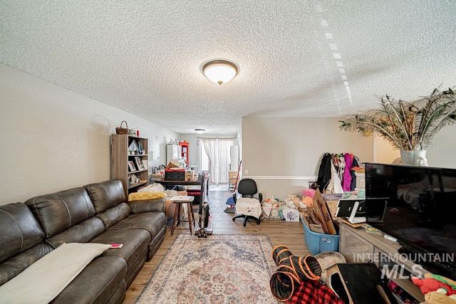 1620 Jade Dr, Pocatello, ID 83202