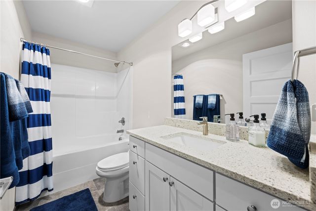 355 E Bon Air Drive, Coupeville, WA 98239